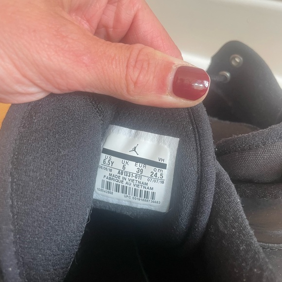 Air Jordan’s (Nike) - black high tops - youth size 6.5 (fits a women’s 8) - Picture 5 of 5